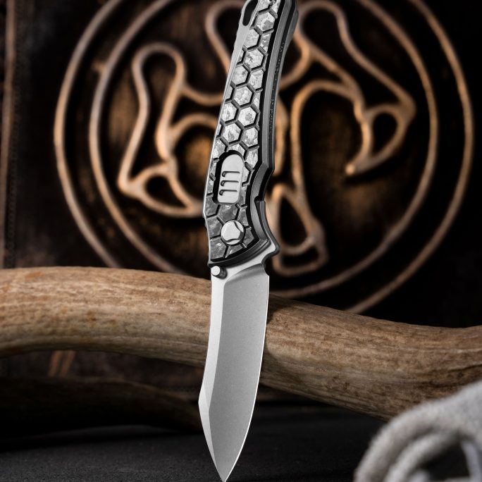 TALON AUTO / TUMBLED HANDLE / TUMBLED BLADE / FC-HONEYCOMB SPECTRAL